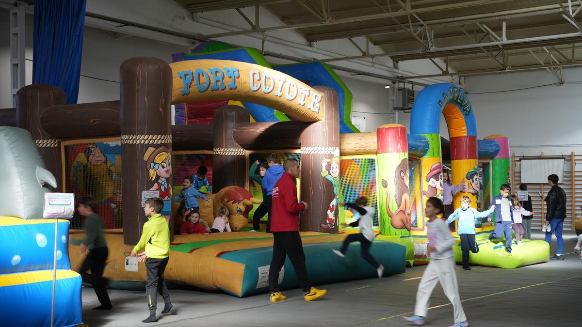 Parque infantil navideño de Villanueva.