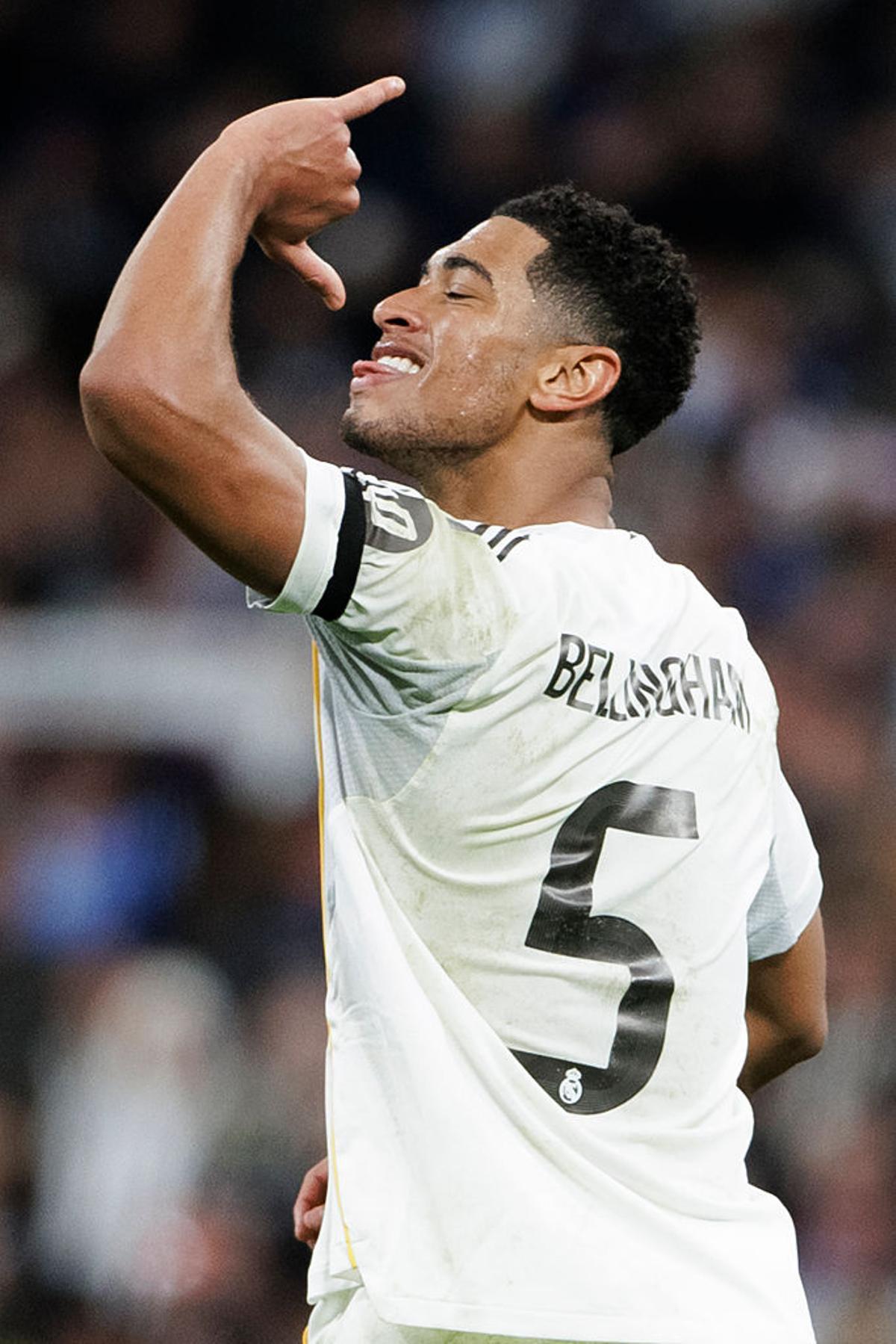 Jude Bellingham celebrando 'bebiendo' una copa