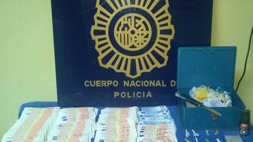 Efectos incautados por la Policía.