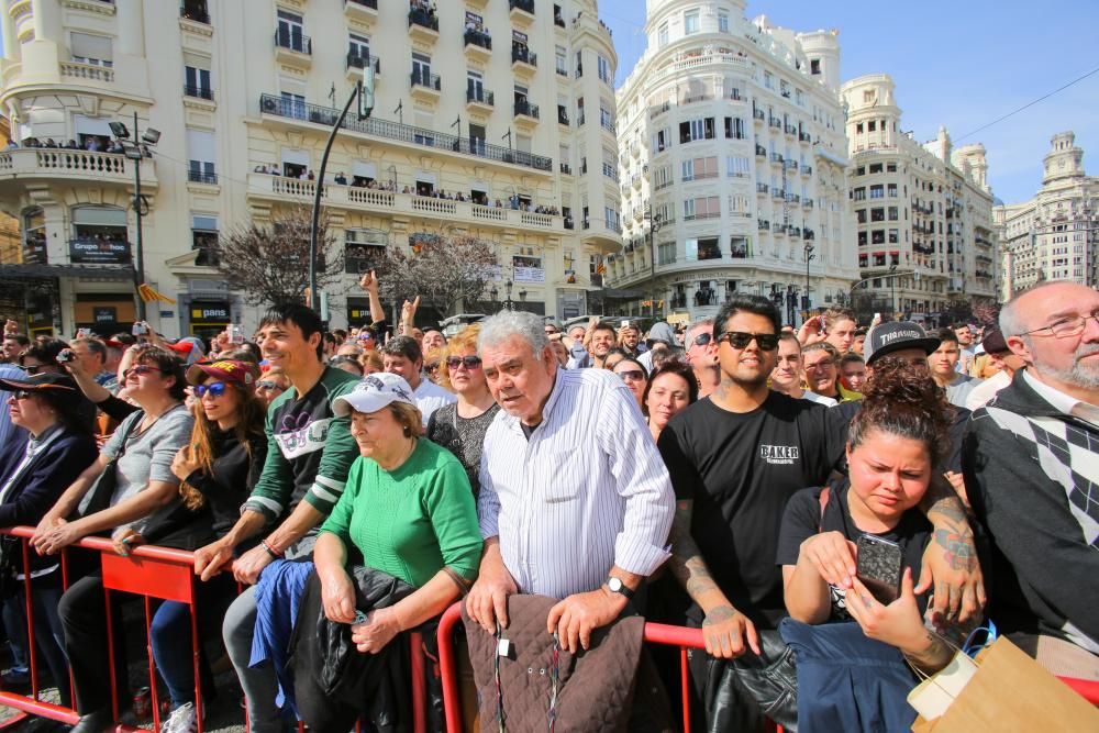 Búscate en la mascletà del 6 de marzo