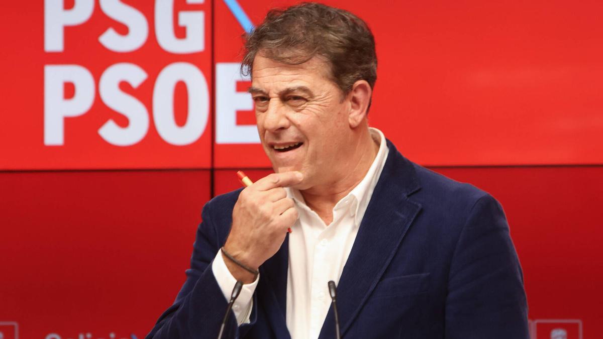 Rueda de prensa del secretario xeral del PSdeG PSOE, José Ramon Gómez Besteiro.