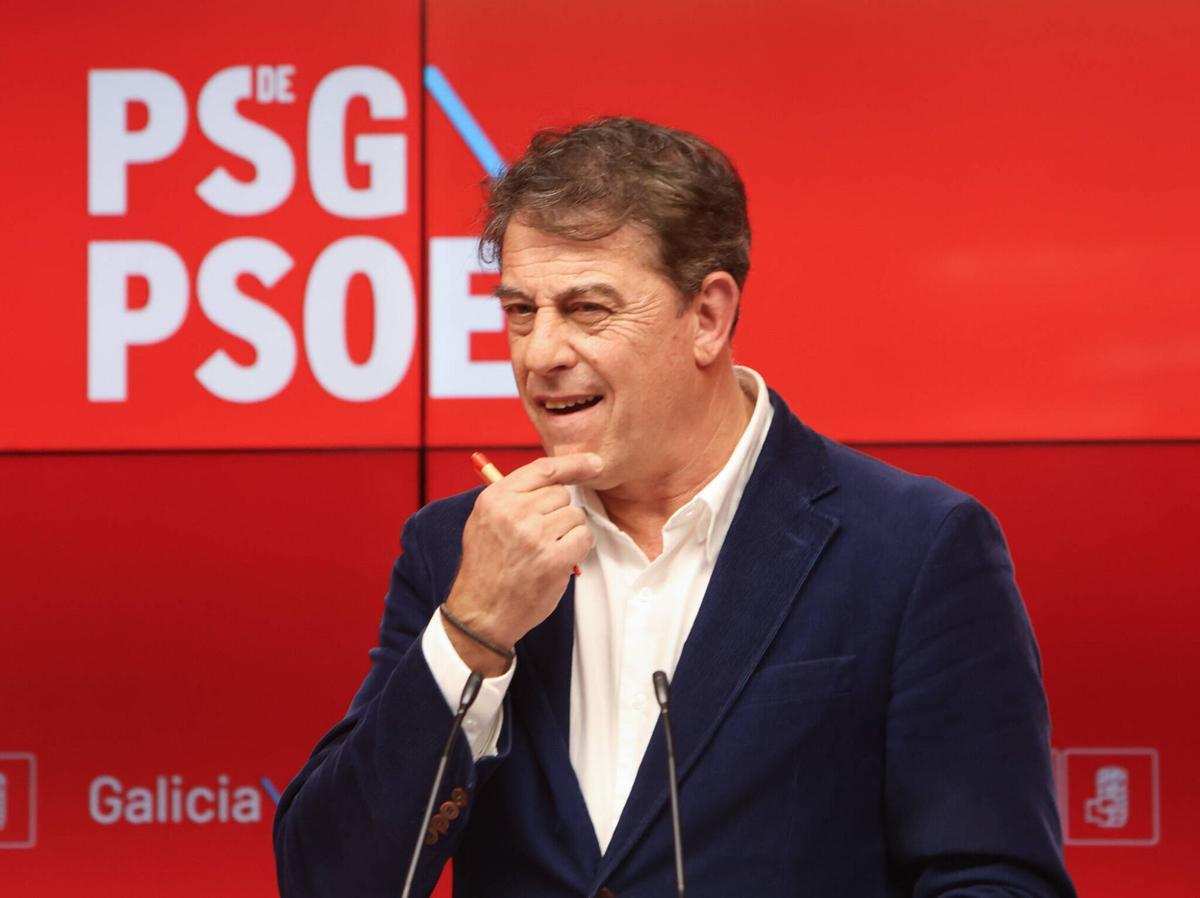 Rueda de prensa del secretario xeral del PSdeG PSOE, José Ramon Gómez Besteiro.