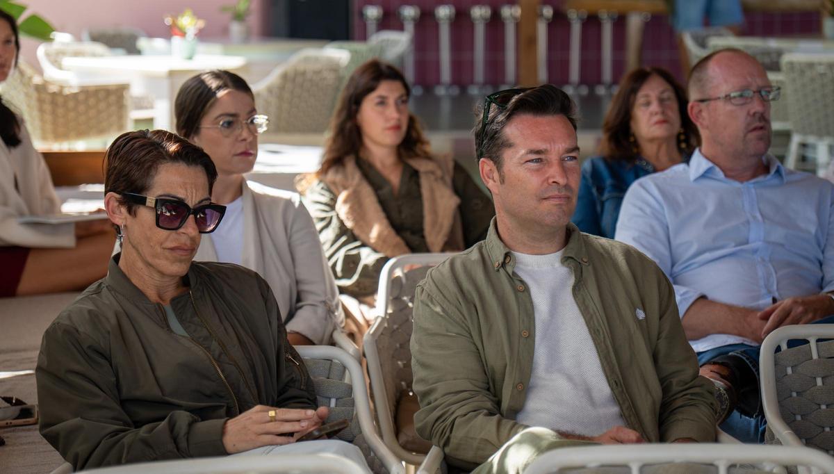 Imagen de los participantes en Bam-Bu-Ku en la entrega de las distinciones de calidad.