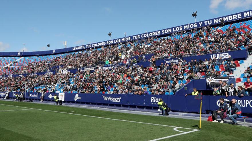 Grada del estadio Ciutat de València