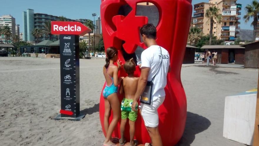 La campaña Mares Circulares de Coca-Cola en Playamar.