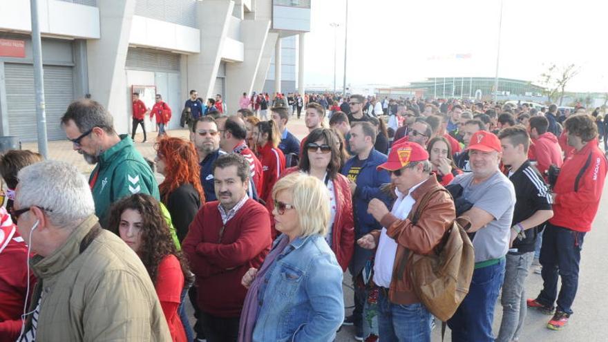 Los abonados del Murcia pagarán entre 4 y 12 euros para el play off
