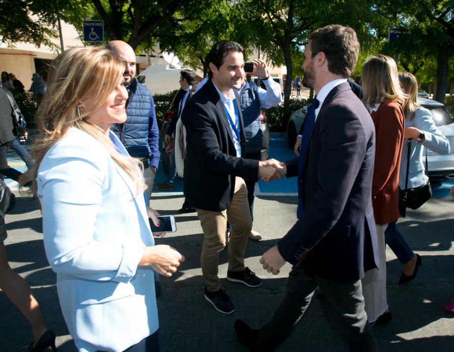 Pablo Casado centra su campaña en la economía durante un acto del PP celebrado en Alicante