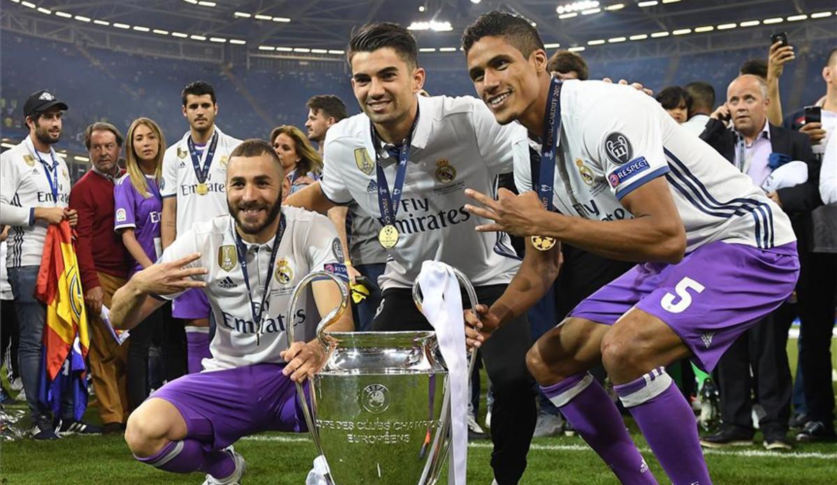 En directo - la fiesta del Real Madrid tras ganar la Champions League