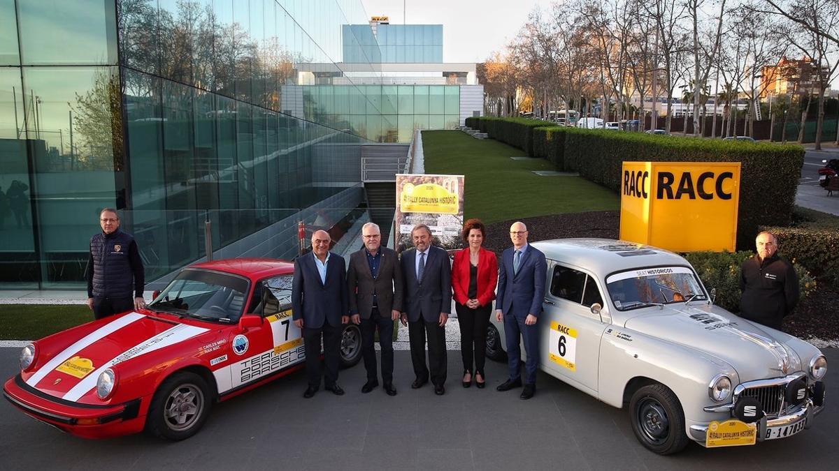 Kim Vilatarsana (Federació Catalana d'Automobilisme); Pere Granados (Alcalde de Salou); Josep Mateu (Presidente del RACC), Ruth Martínez (Hotel Hilton) y Xavier Pérez (Director General del RACC), junto a Carles Miró y Mia Bardolet