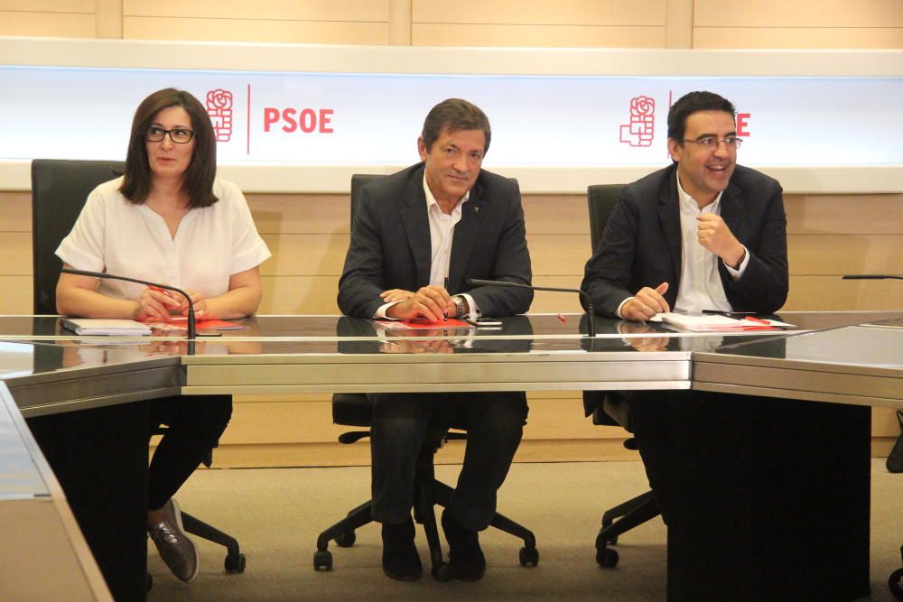 Primera reunión de la gestora del PSOE