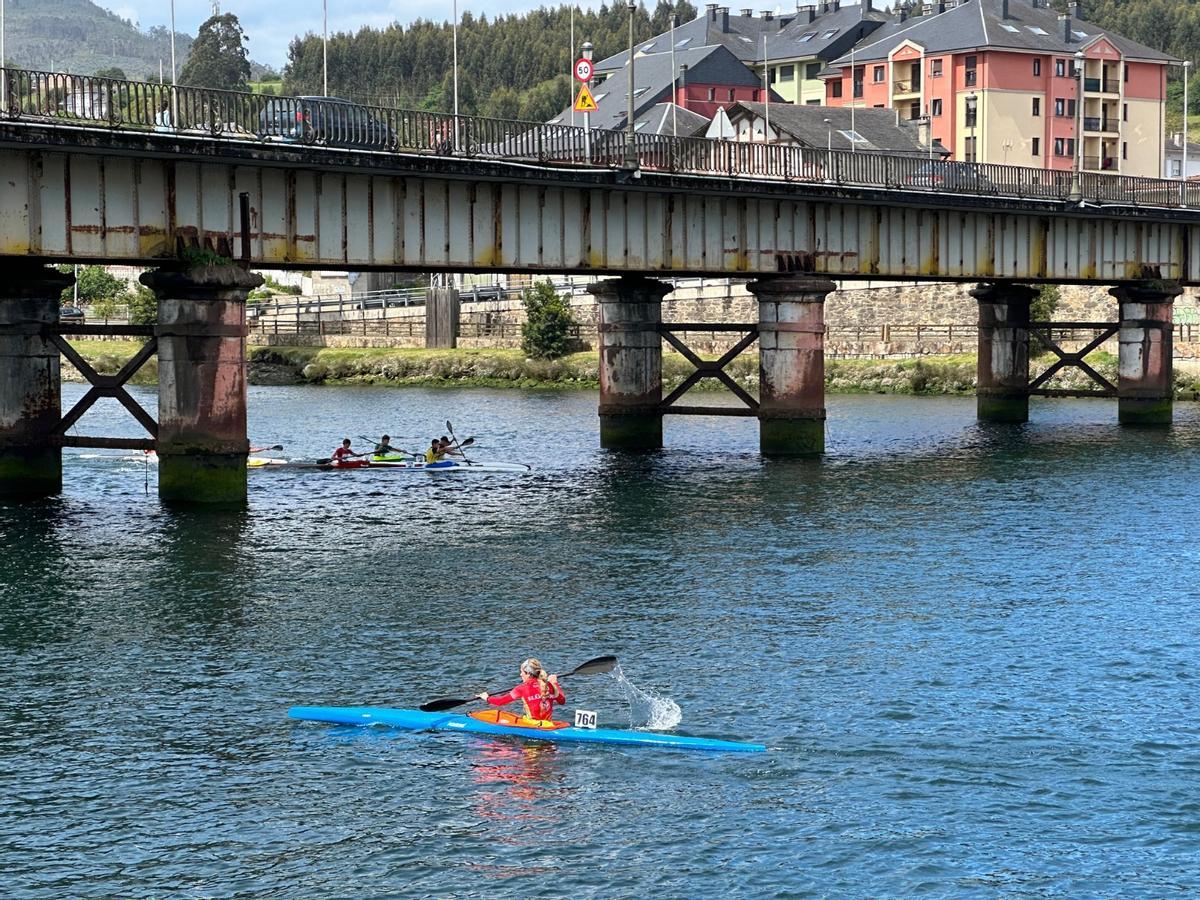 En imágenes: ambiente y sol en el XXXVI Campeonato de Asturias de Travesías Ría de Navia
