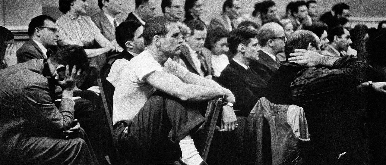 Paul Newman, en el Actor’s Studio de Nueva York, en el año 1955. | Eve Arnold / Magnum Photos