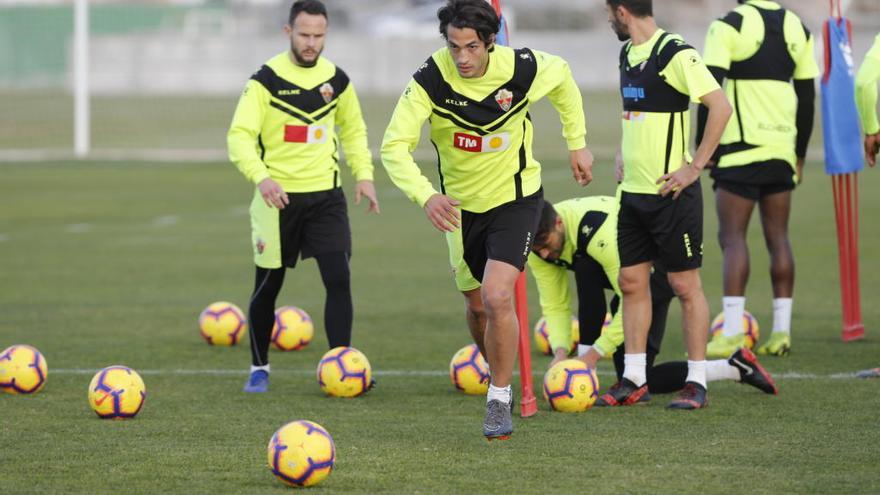 Provencio, durante un entrenamiento con el Elche