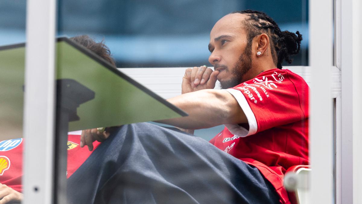 Lewis Hamilton , preocupado