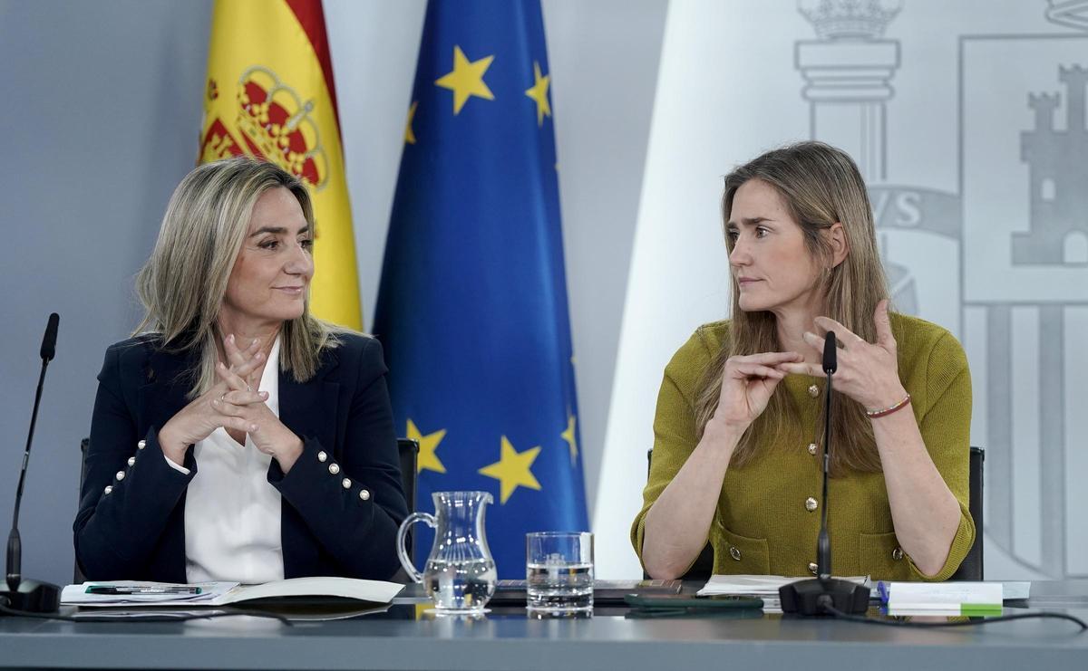 La ministra de Educación y FP, Milagros Tolón (izquierda), junto a la ministra para la Transición Ecológica, Sara Aagesen, este martes.