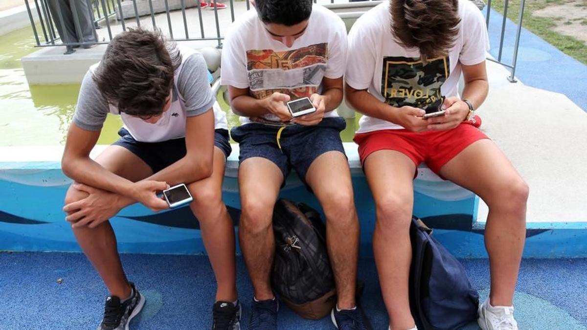 Los jóvenes tienen muy fácil acceder a la pornografía