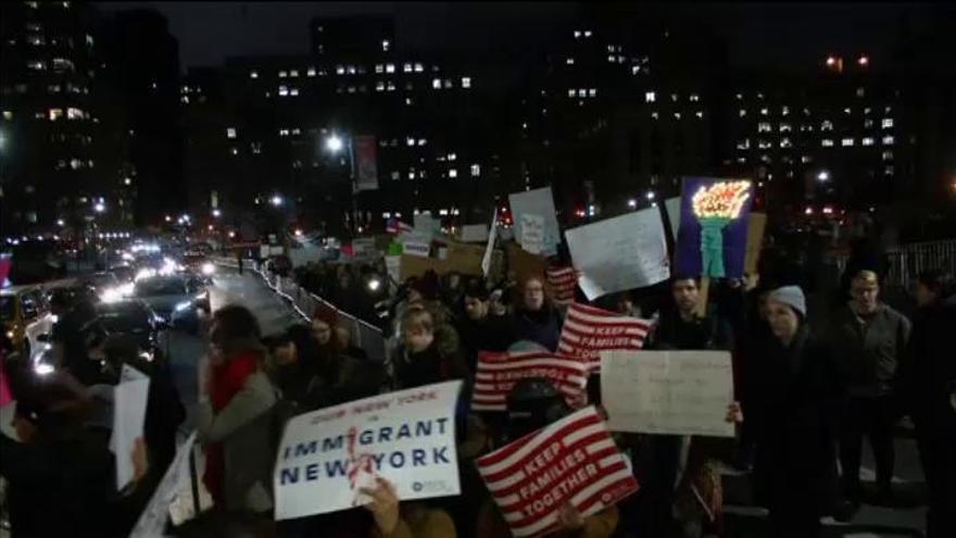 Violentos incidentes durante una protesta contra Trump en California