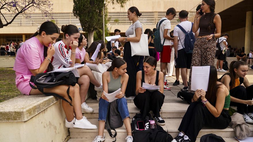 Quejas de los profesores por el examen de Matemáticas de Sociales: “Es un desprecio al trabajo pedagógico de los docentes y a los alumnos&quot;