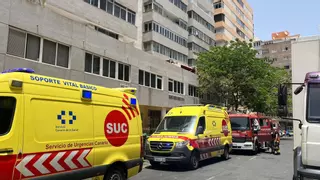 Tres mujeres, entre ellas dos menores, hospitalizadas tras un incendio en Las Palmas de Gran Canaria