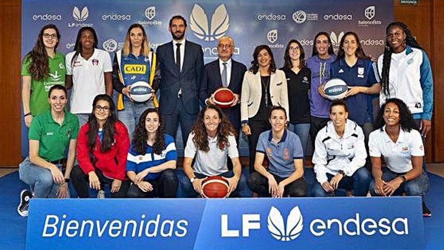 Palau i Cayetano representen l&#039;Uni a l&#039;estrena de la Lliga Femenina Endesa