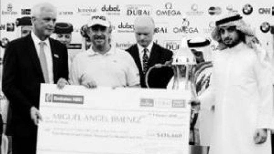 Un gran miguel angel jimenez se lleva el torneo de golf de dubai