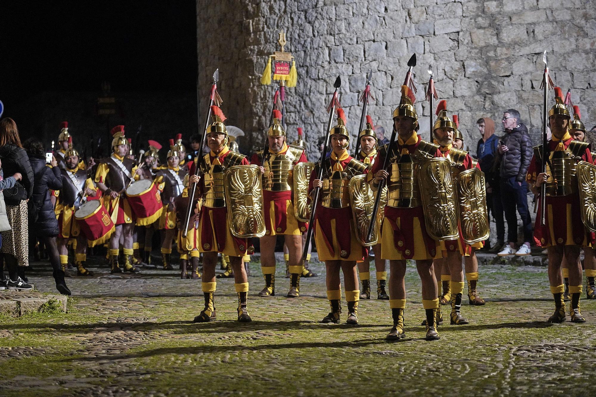 Els Manaies de Girona entreguen el Penó a Joan Alenyà