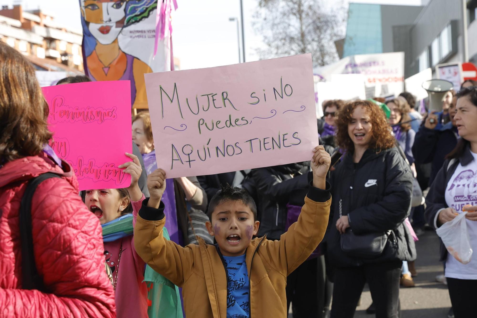 Así fue la manifestación del 25N en Pola de Siero