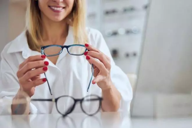 Estas son las personas a las que les corresponden las gafas y lentillas gratis por la Seguridad Social