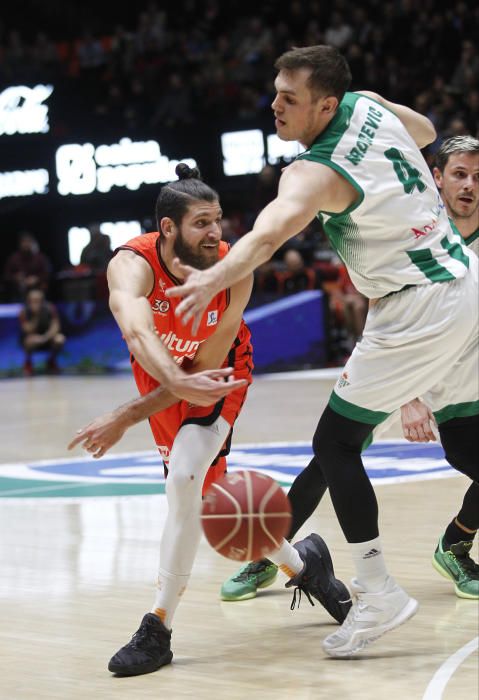 Las mejores imágenes del Valencia Basket - Betis