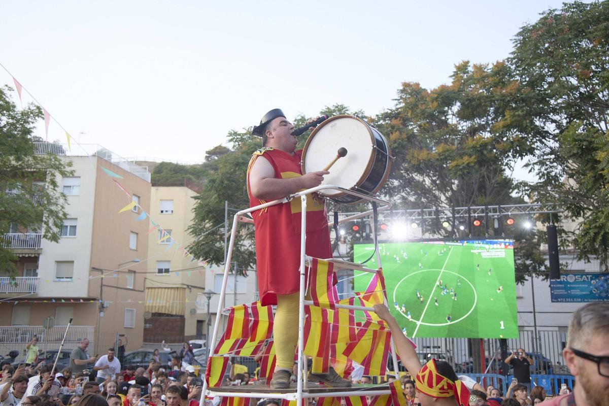 Les imatges de la concentració a Blanes per seguir la selecció espanyola