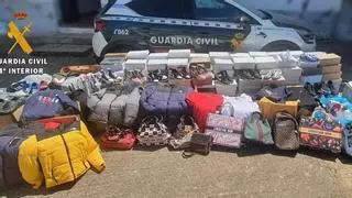Tres investigados por la venta de artículos falsos en mercados de Cáceres y Logrosán