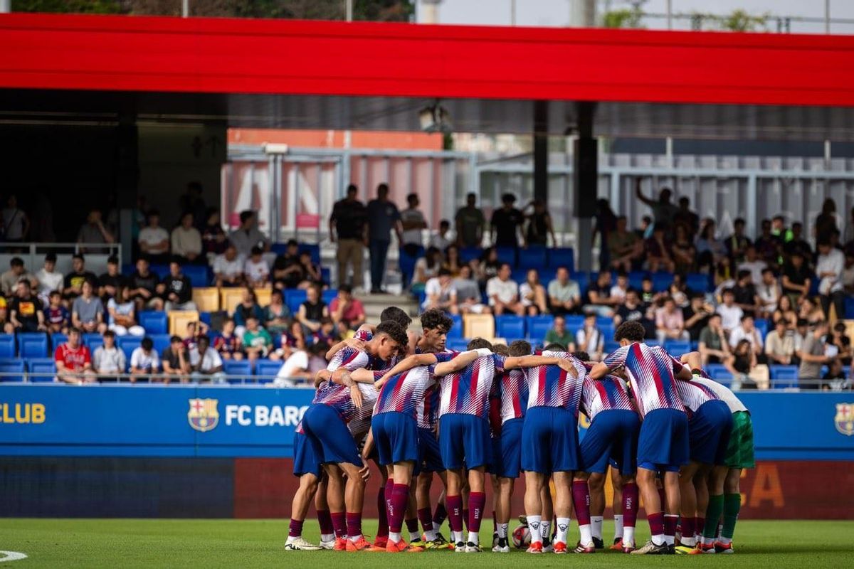 El Barça Atlétic, antes de enfrentarse al Ibiza en la vuelta de la semifinal por el ascenso.