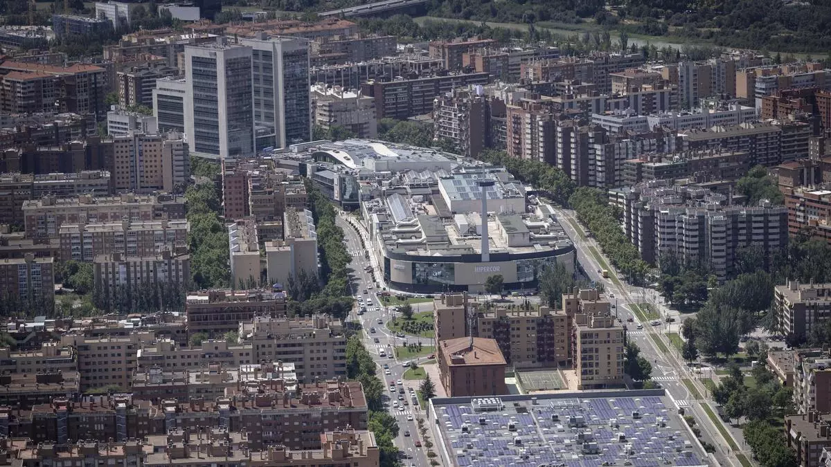 El barrio que ayudó a crecer a Zaragoza y al que ya apenas nadie puede ir a vivir