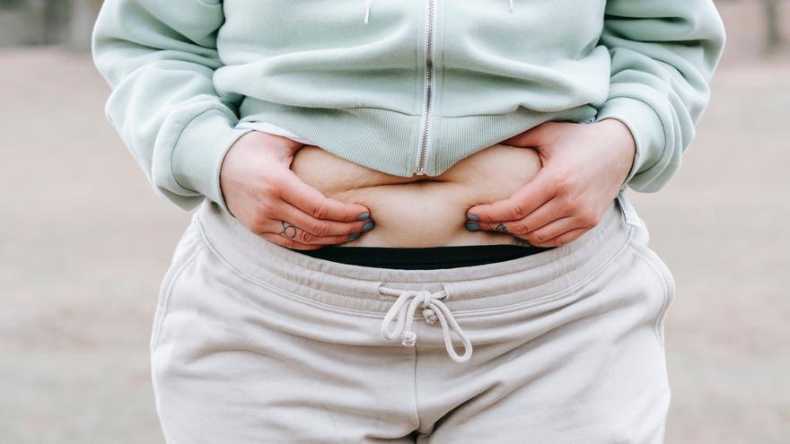 Un nutricionista revela el ejercicio que tienes que dejar de hacer si quieres perder barriga