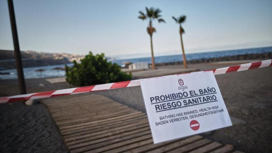 Cierran una zona de baño de la Playa de Punta Larga por la presencia de bacterias fecales