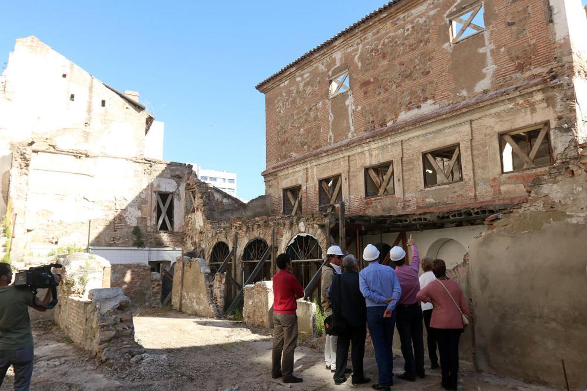Esta actuación, que tendrá una duración de un año, permitirá habilitar una sede para la Fundación del Carnaval y la Asociación Torrijos
