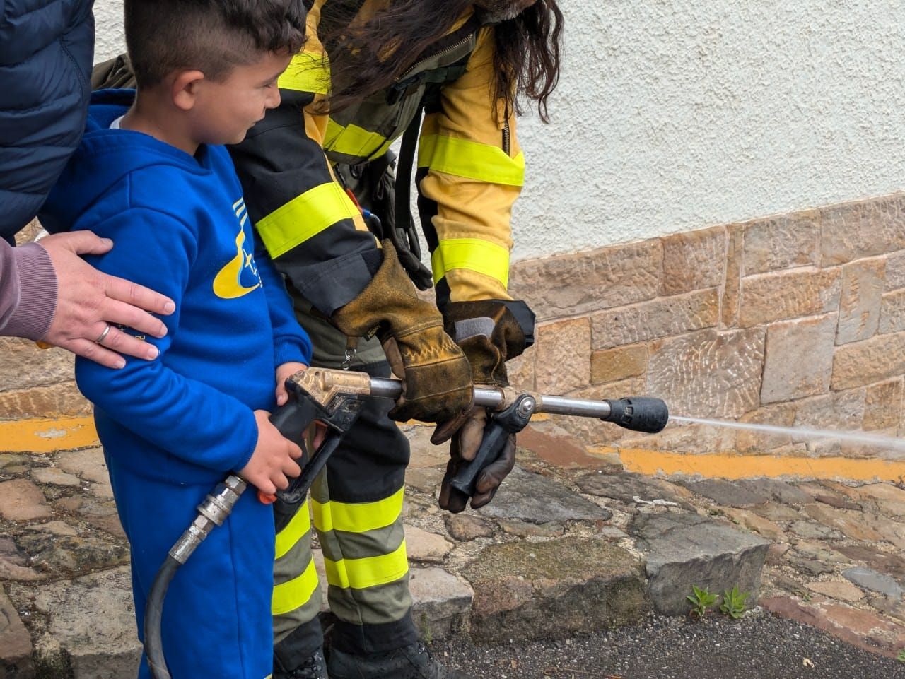 Taller en el colegio de Lastres sobre el uso adecuado de las pantallas