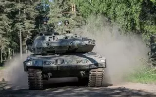 El tanque Leopard 2 tiene la fuerza de 6 ferraris y consume como 50
