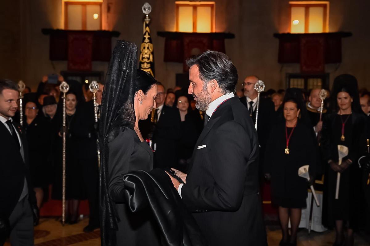 La "Trencà del Guió" pone el broche final al Viernes Santo en Elche