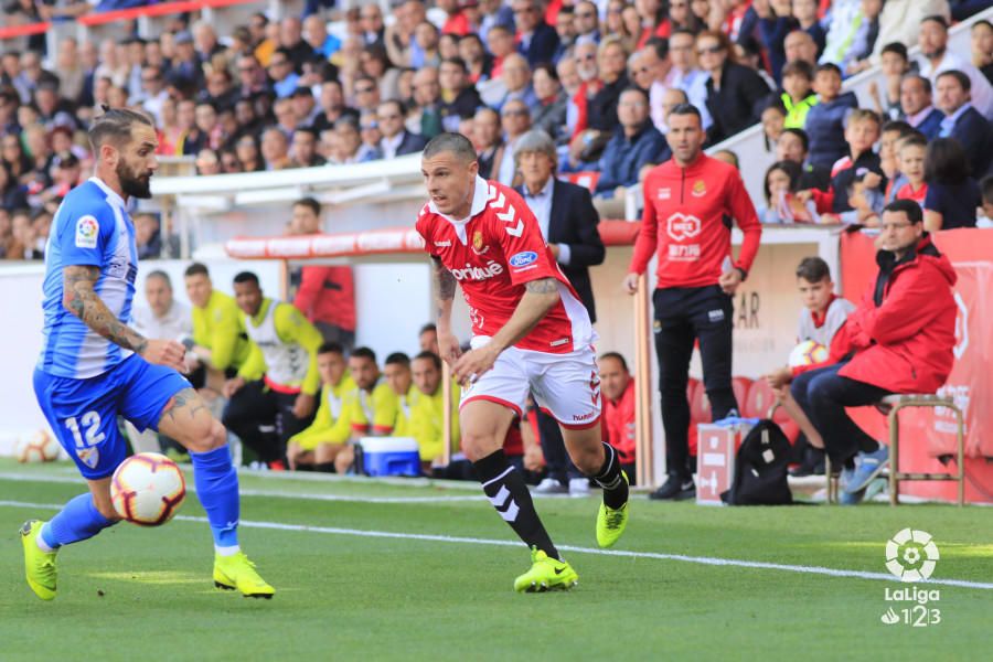 Dani Pacheco, que entró en la segunda mitad, marcó el tanto de la victoria del equipo blanquiazul, que vuelve a ganar después de un mes