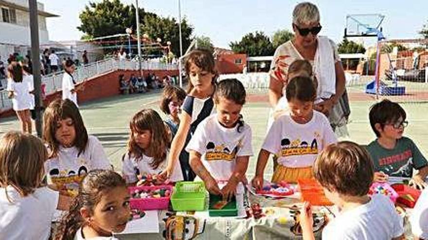 Celebración del 25 aniversario del colegio Can Cantó.