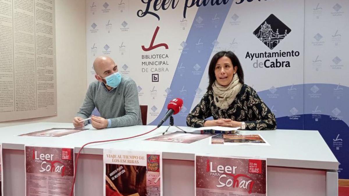 Ángel Moreno y María de la Sierra Sabariego, en la presentación.