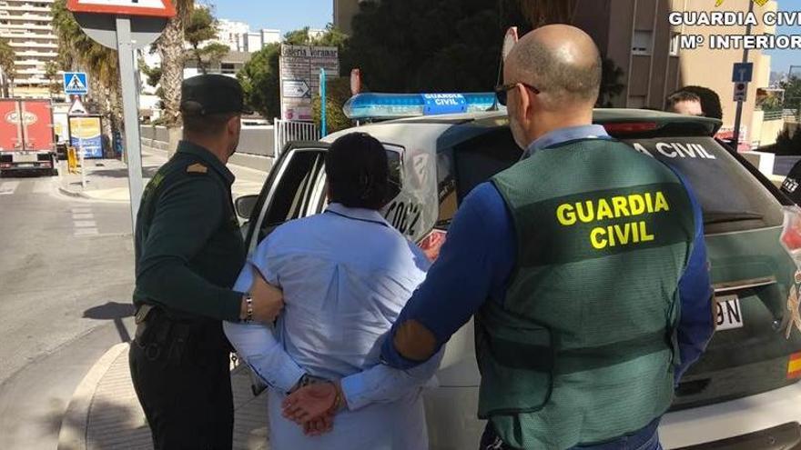 La Guardia Civil arresta en Calp a un matrimonio que asaltaba a ancianos