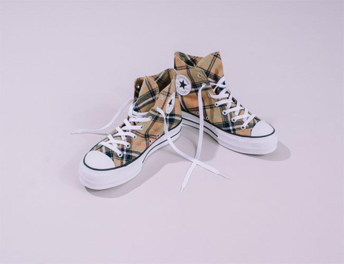 Converse exclusive for Bershka: modelo tartán camel