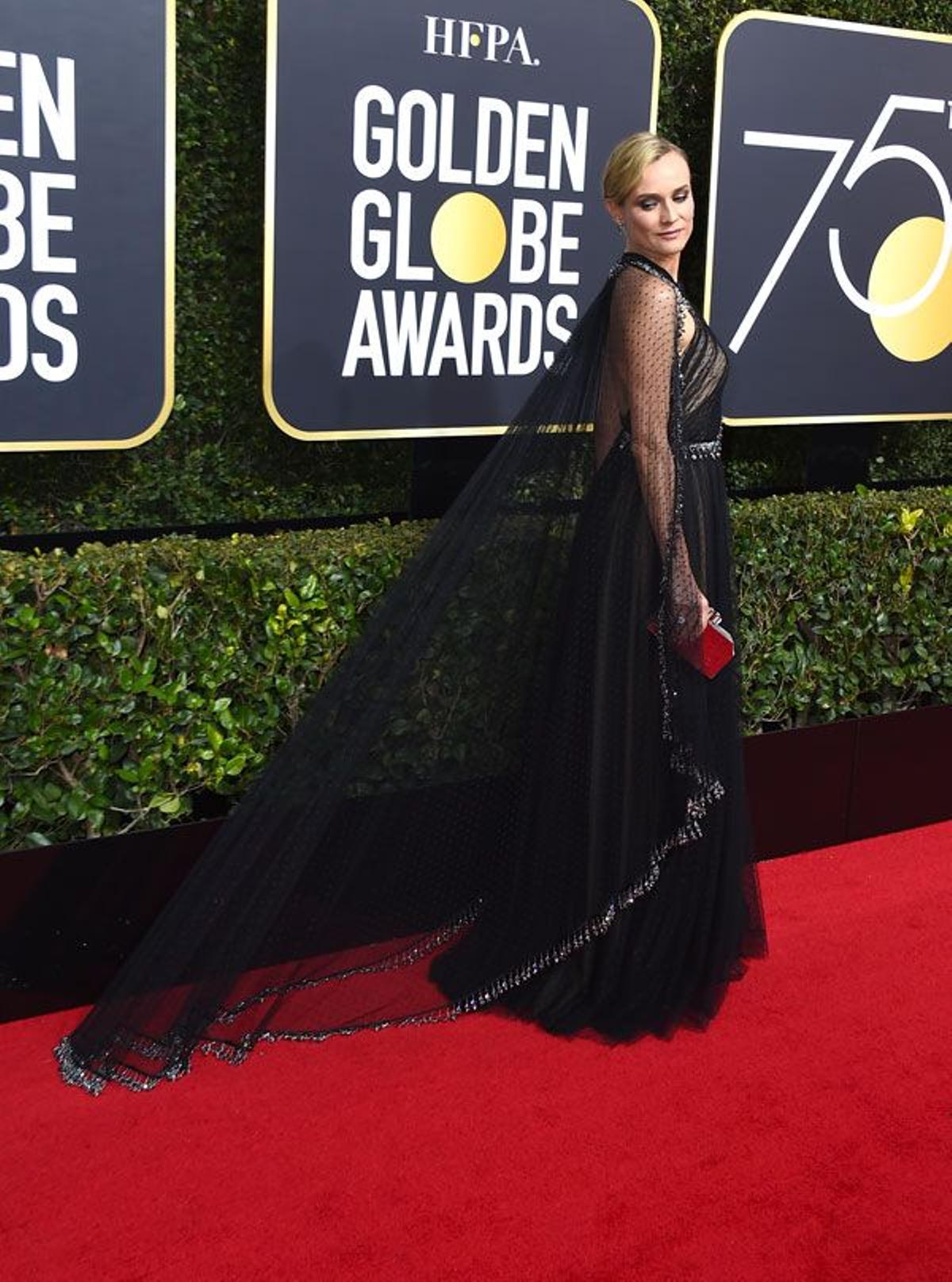 Globos de Oro 2018: Diane Kruger sorprende con su vestido de Prada