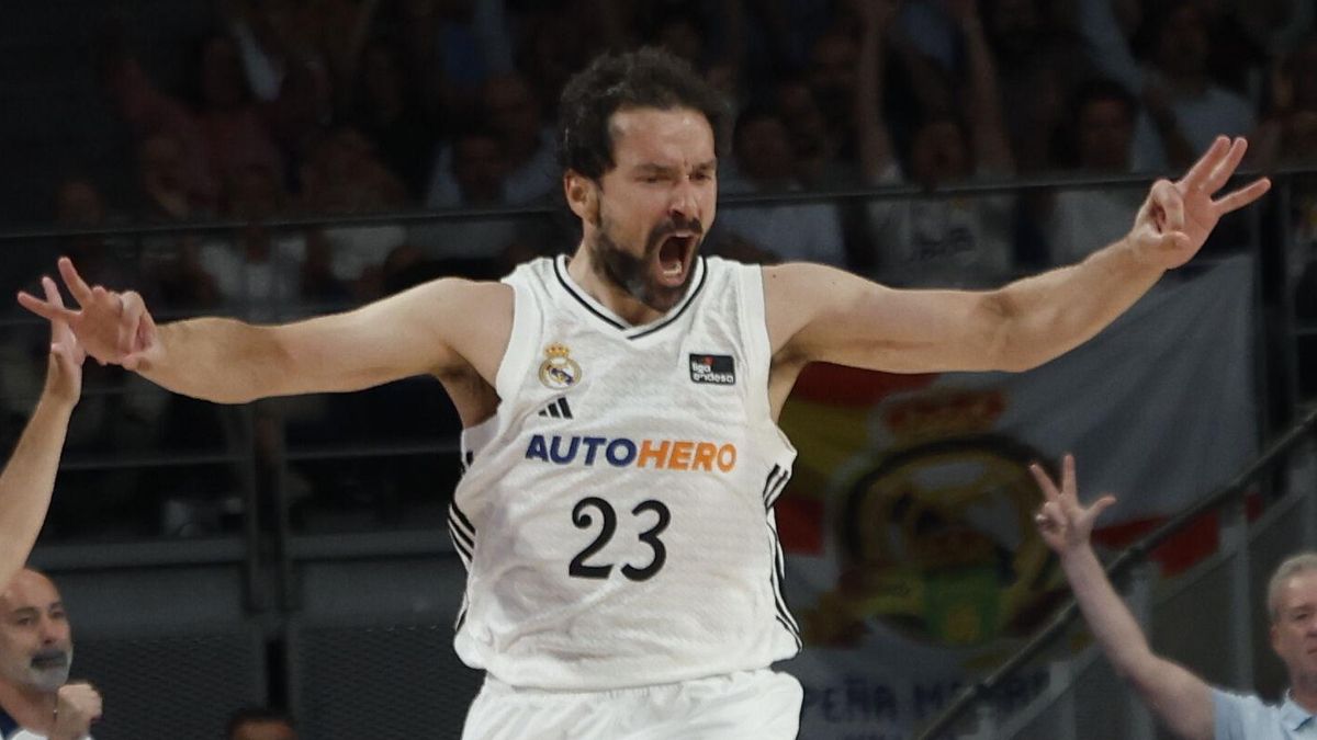 Sergio Llull celebra una canasta durante el Real Madrid-Baskonia.