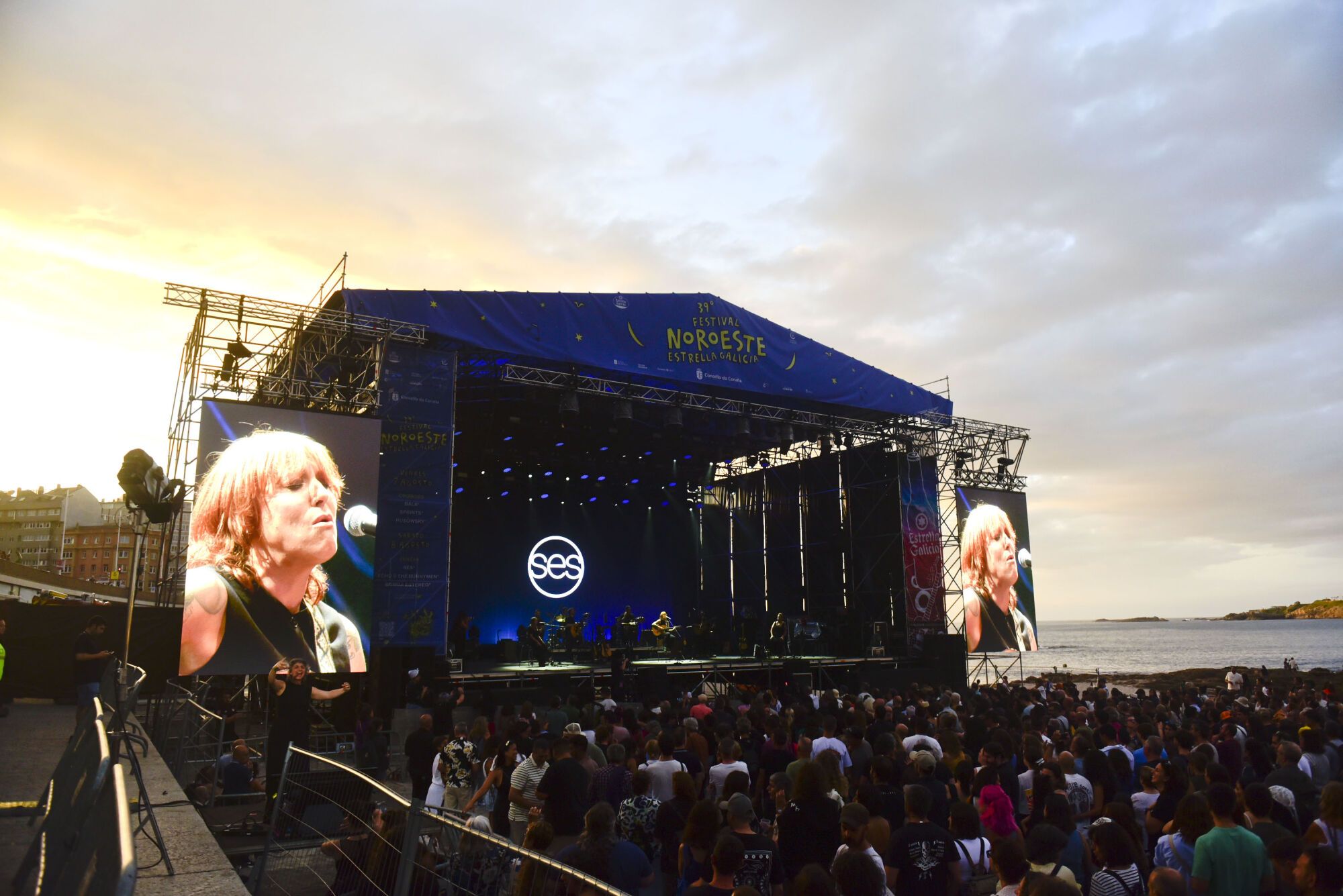 Concierto de Sés en la playa de Riazor este verano