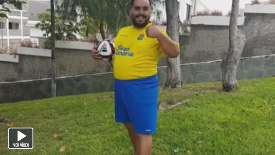 El humorista Kike Pérez sigue esperando a que la UD Las Palmas le fiche