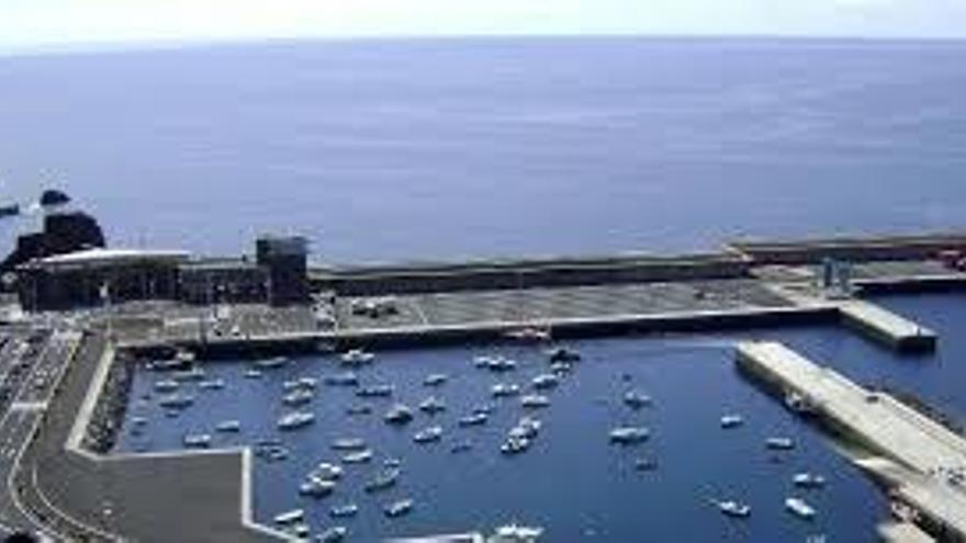 El puerto de La Estaca en El Hierro.
