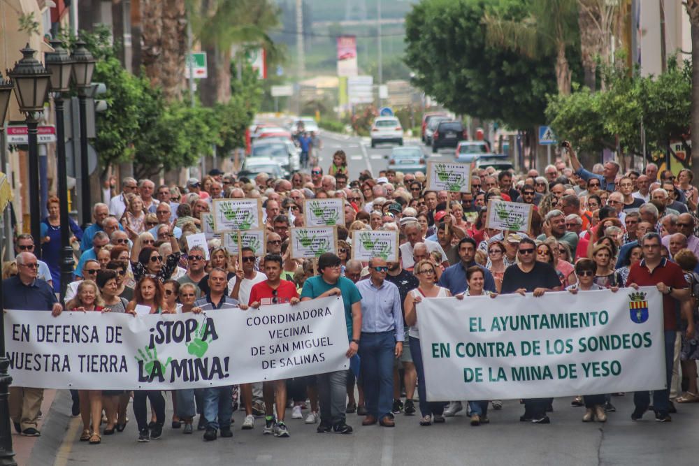 Protesta en San Miguel de Salinas contra la instal